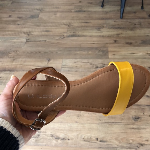 Yellow Color Block Flat Sandal - Picture 3 of 3